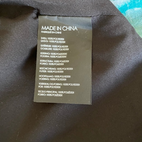 Club Monaco black mini skirt - Picture 3 of 4